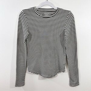 American Eagle Cozy Long Sleeve Striped Top Black White Crew Neck Stretchy Basic